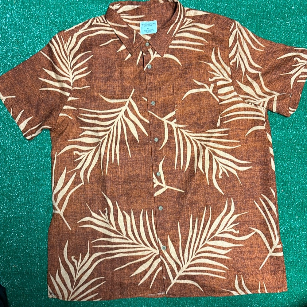 Hawaiian button up shirt
